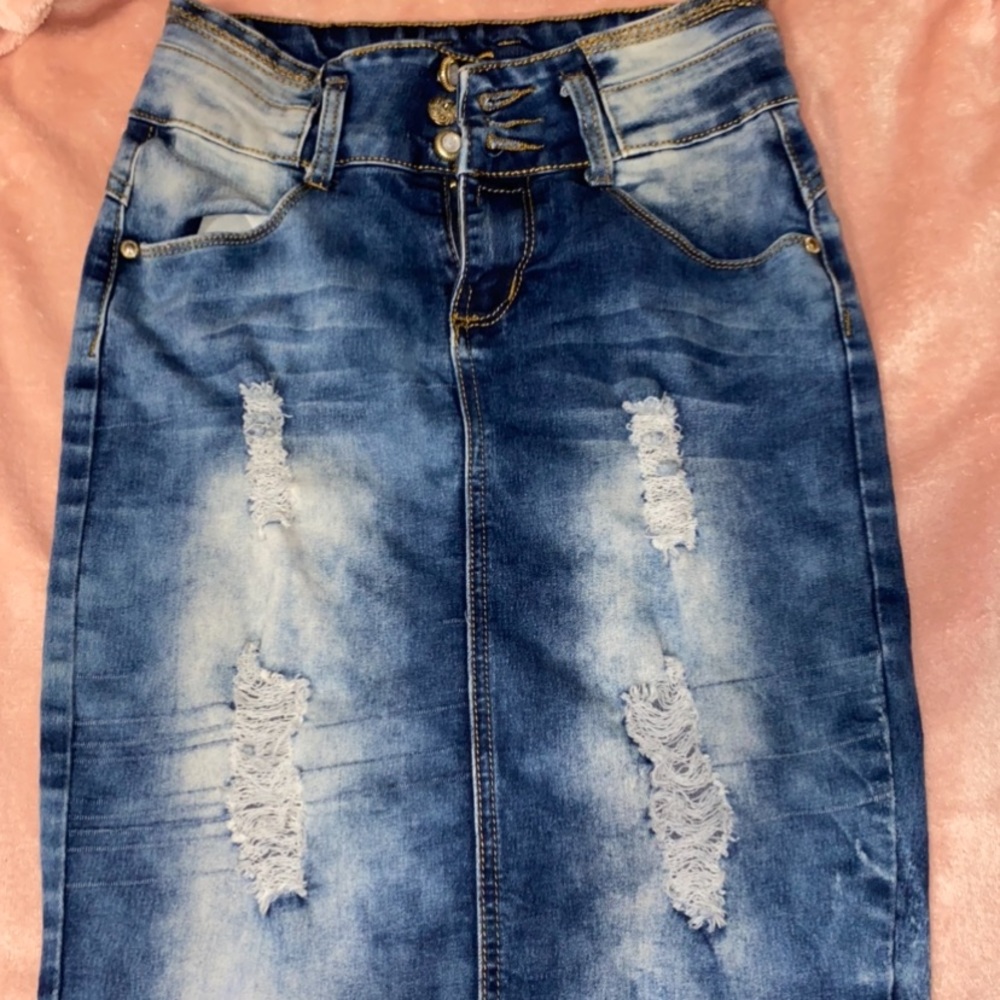 Ripped Jean skirt